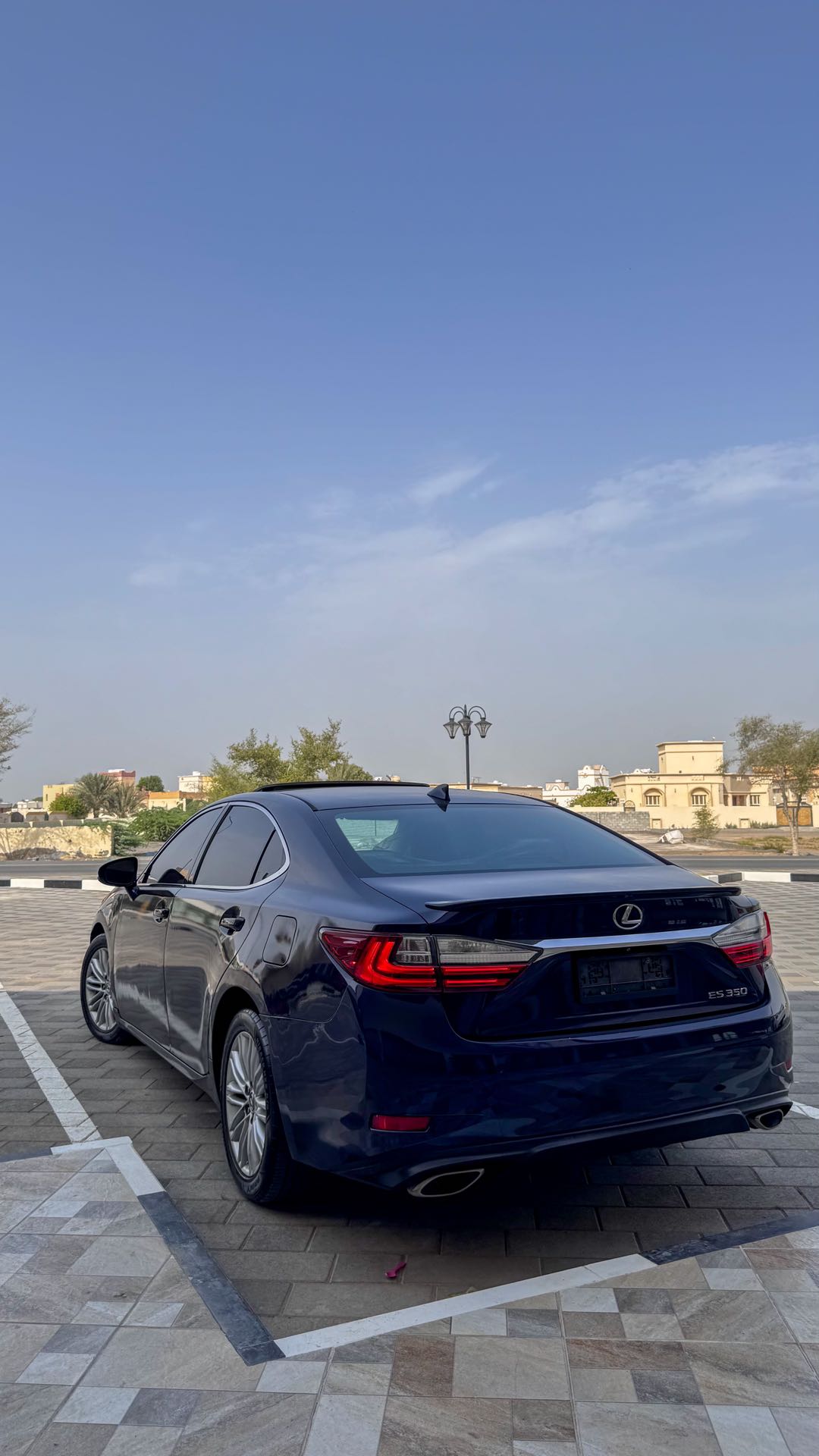Car Image 2016 LEXUS ES 350