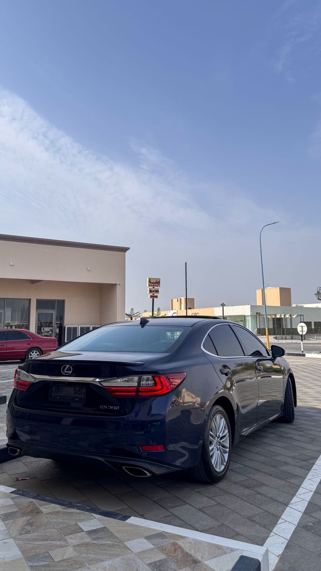 Car Image 2016 LEXUS ES 350