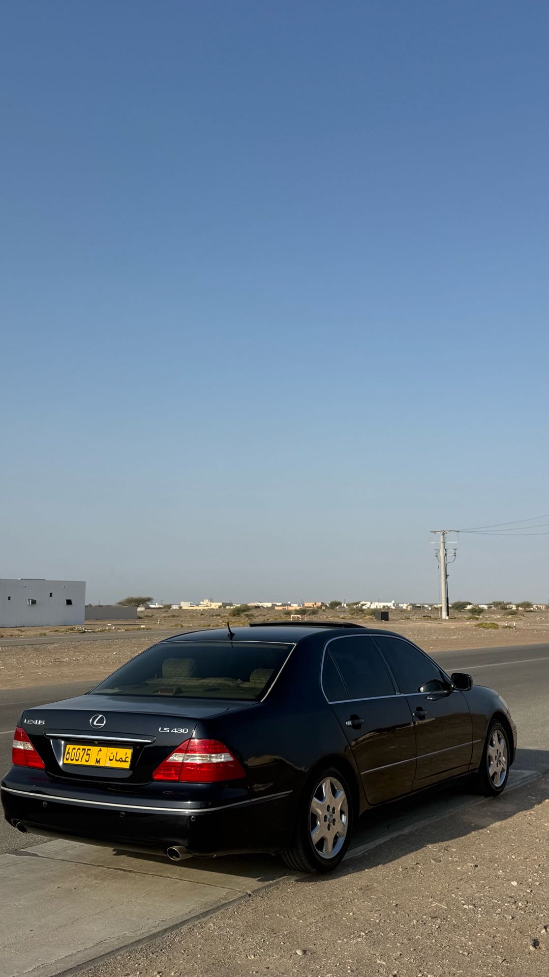 Car Image 2004 LEXUS LS 430