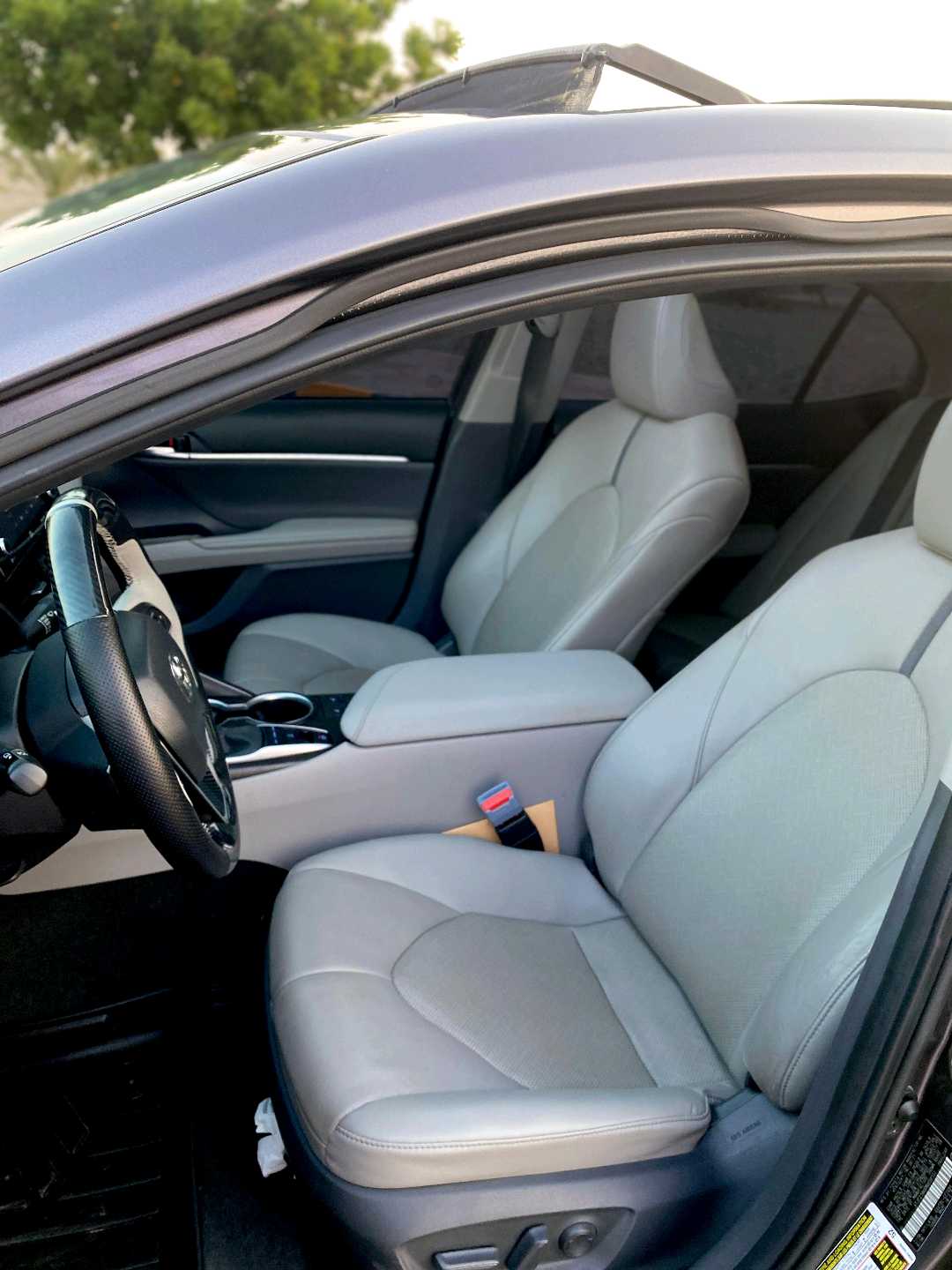 Car Image 2021 TOYOTA CAMRY XLE