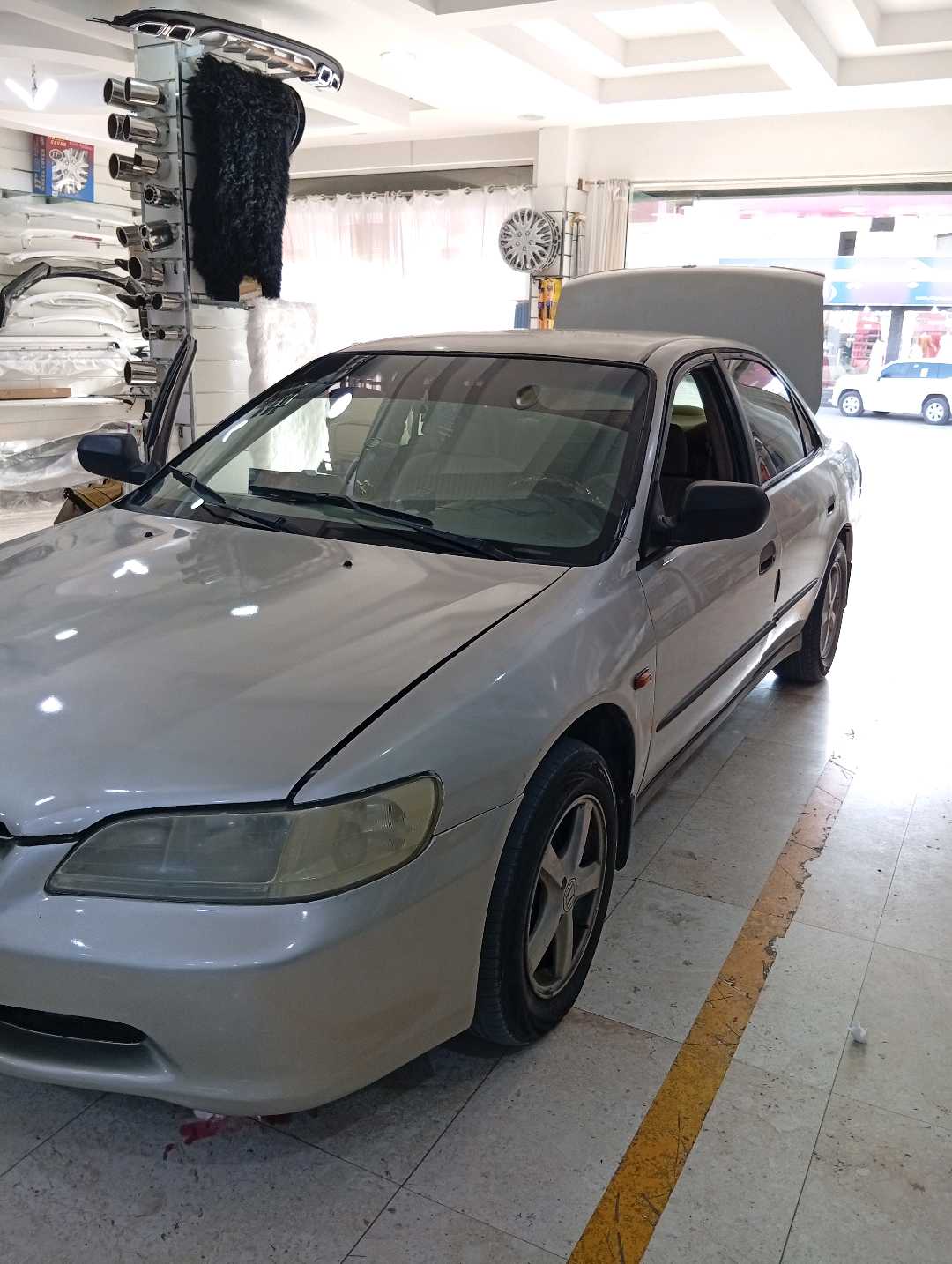 Car Image 1998 HONDA ACCORD 
