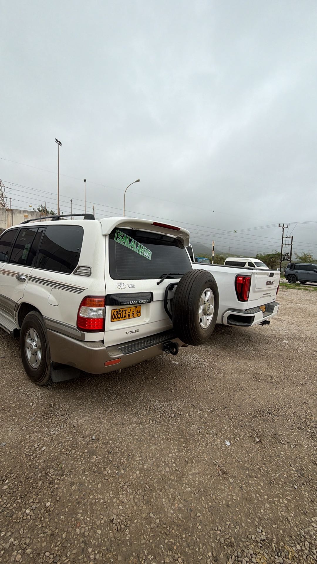 Car Image 1998 TOYOTA LAND CRUISER VX.R
