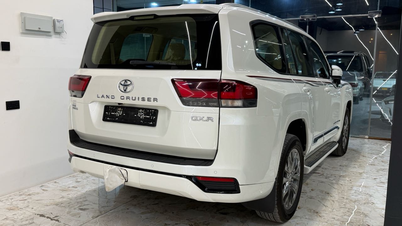 Car Image 2023 TOYOTA LAND CRUISER GX.R