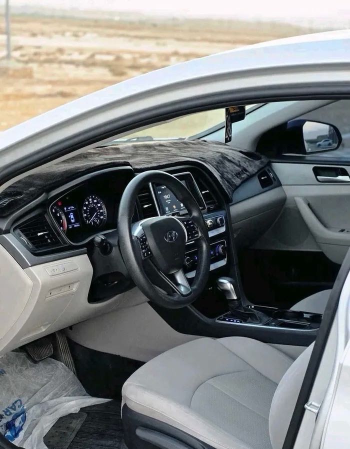 Car Image 2018 HYUNDAI SONATA SE