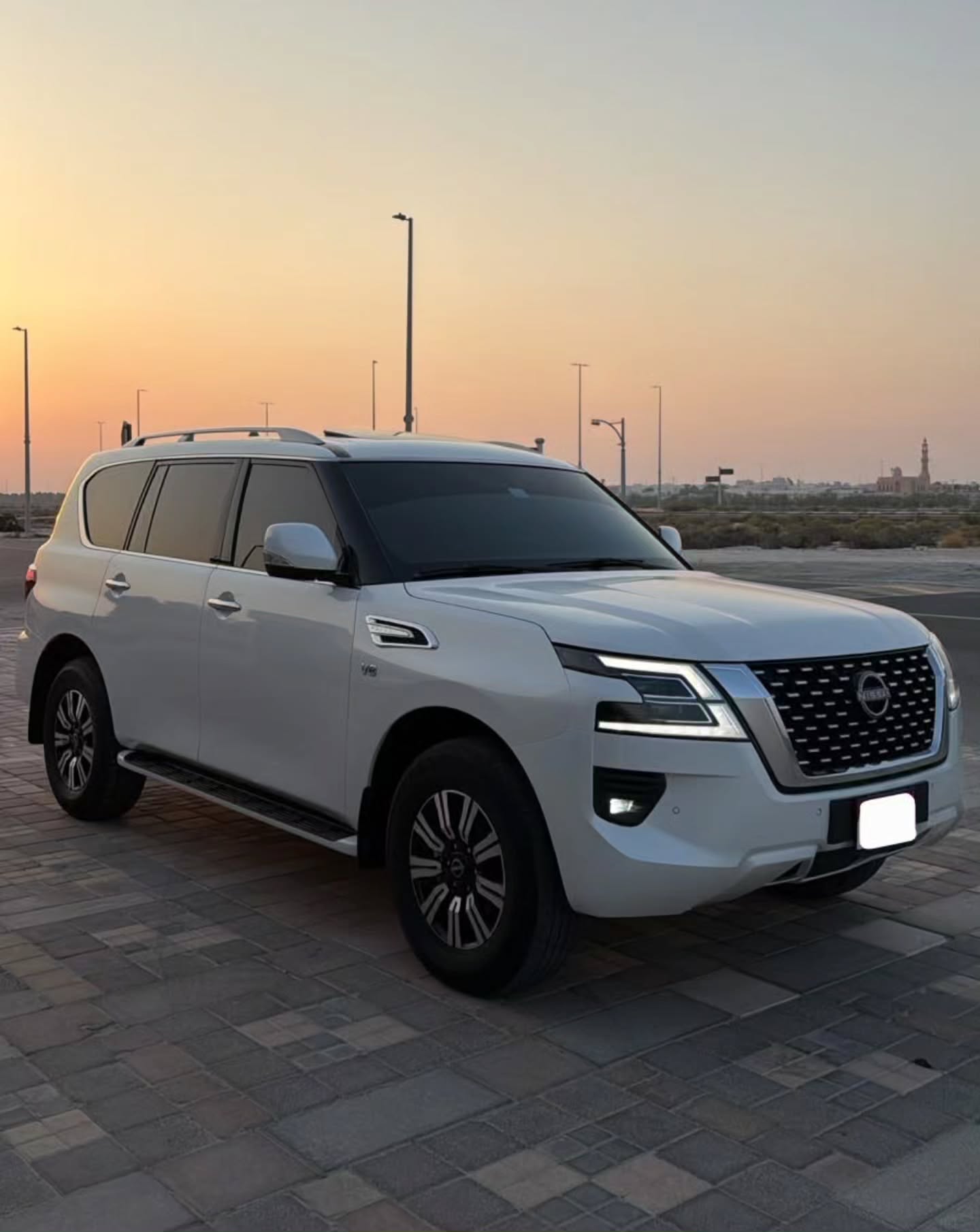 Car Image 2024 NISSAN PATROL LE