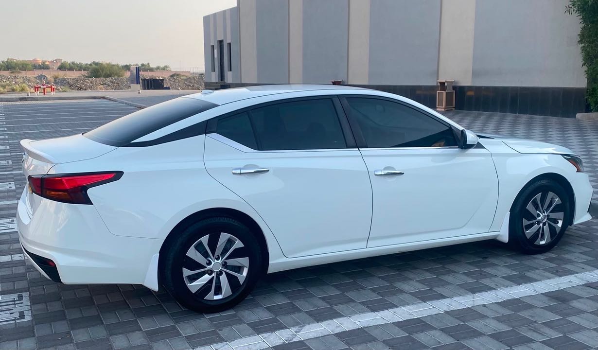 Car Image 2019 NISSAN ALTIMA S