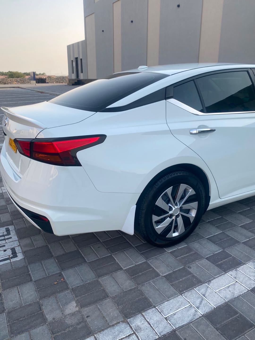 Car Image 2019 NISSAN ALTIMA S