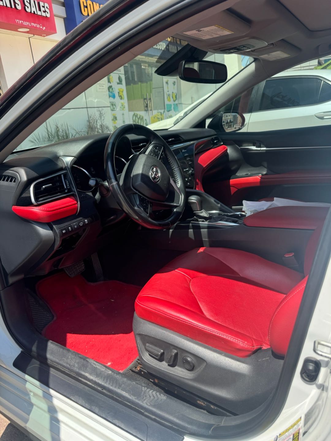 Car Image 2020 TOYOTA CAMRY SE