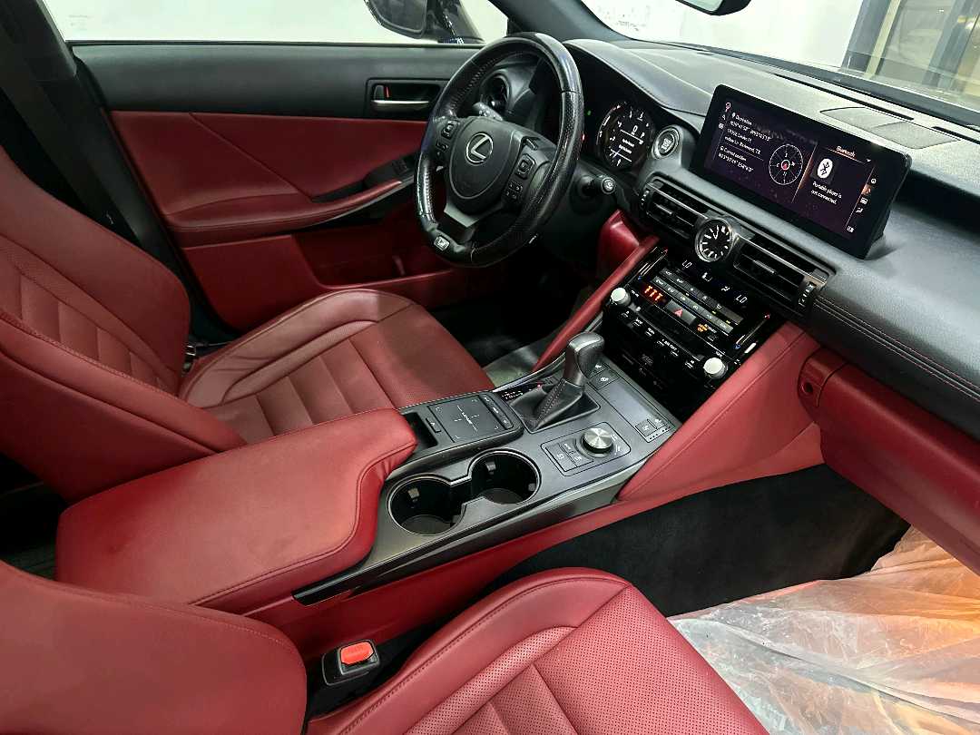 Car Image 2023 LEXUS IS 350