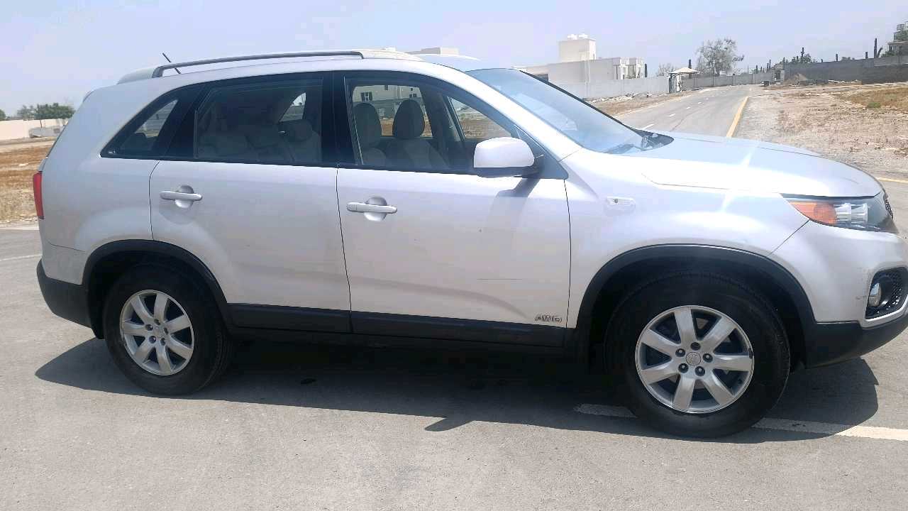Car Image 2012 KIA SORENTO EX