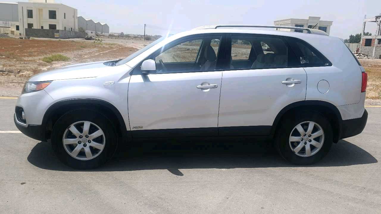Car Image 2012 KIA SORENTO EX