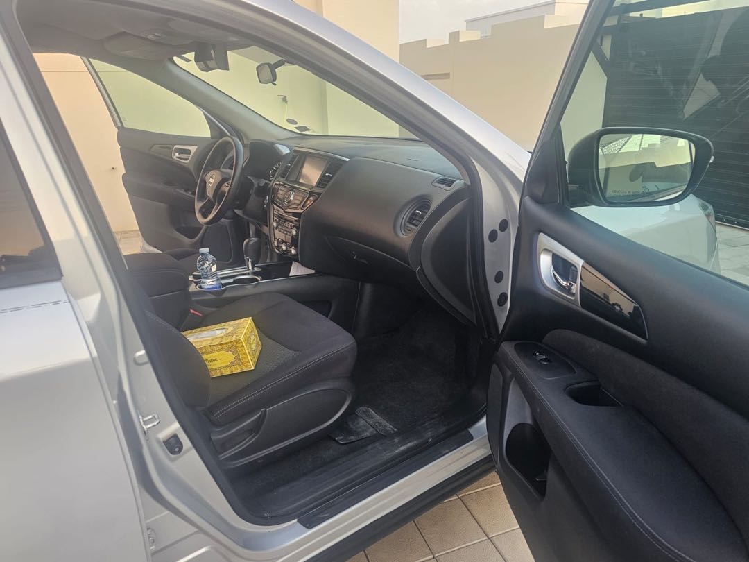 Car Image 2019 NISSAN PATHFINDER S