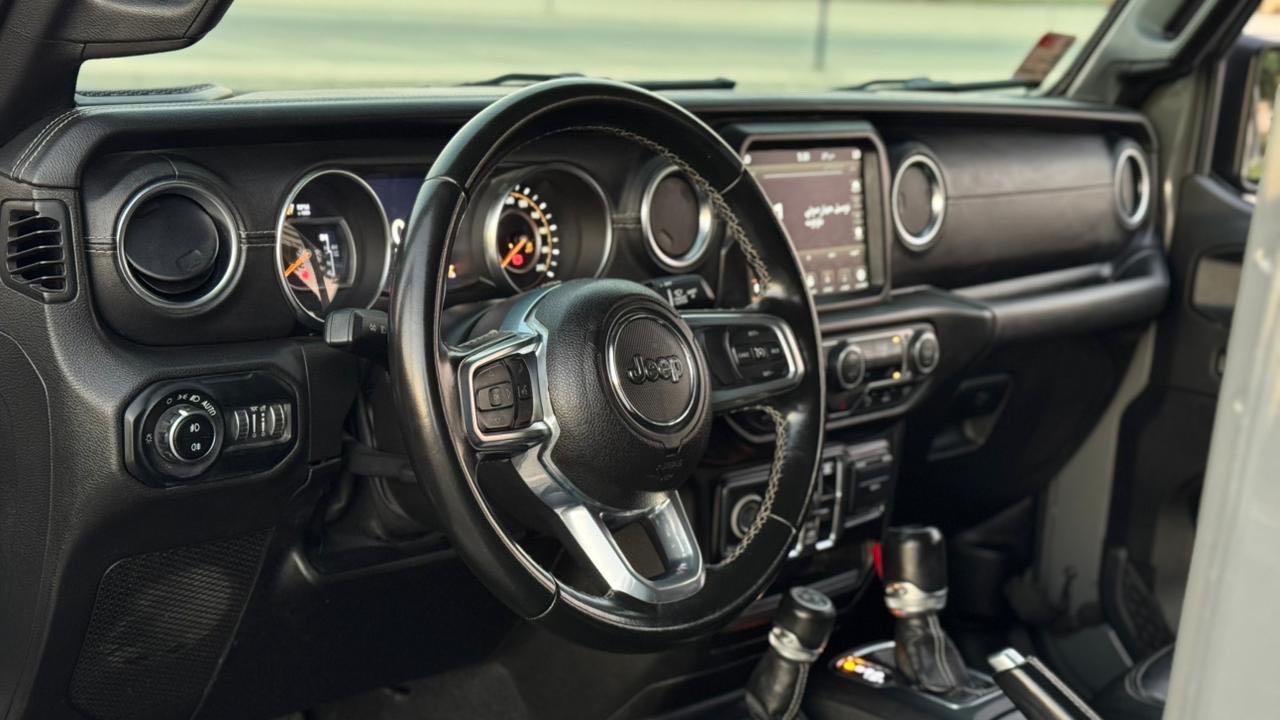 Car Image 2021 JEEP WRANGLER SAHARA