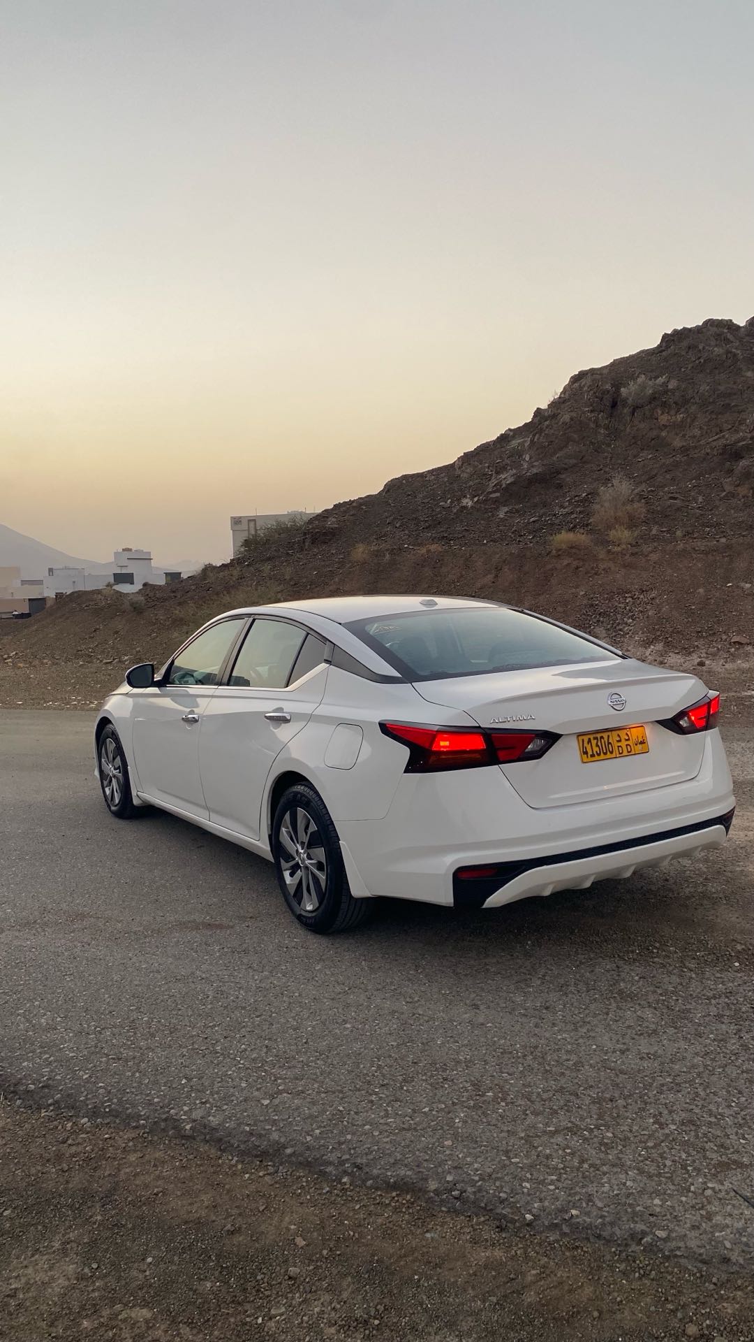 Car Image 2019 NISSAN ALTIMA S