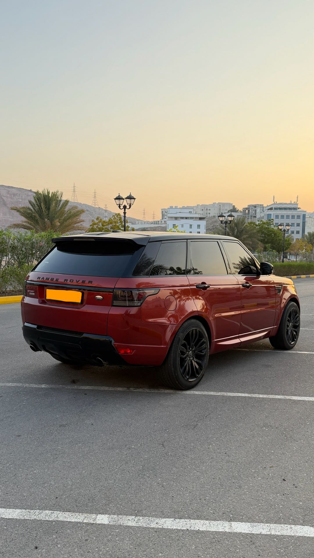 Car Image 2014 LAND ROVER SPORT HSE