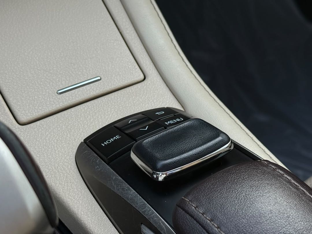 Car Image 2018 LEXUS ES 350