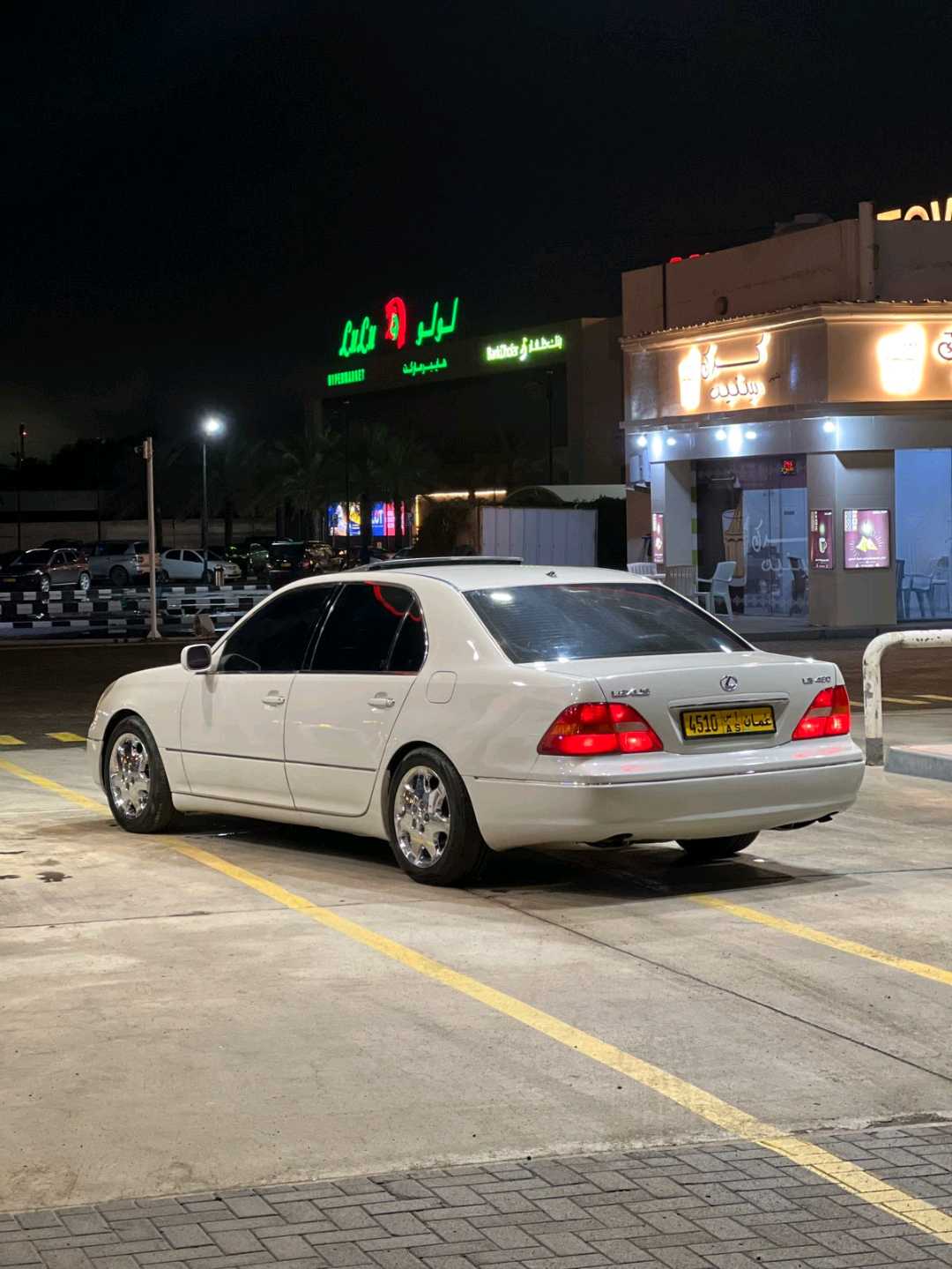 Car Image 2002 LEXUS LS 430