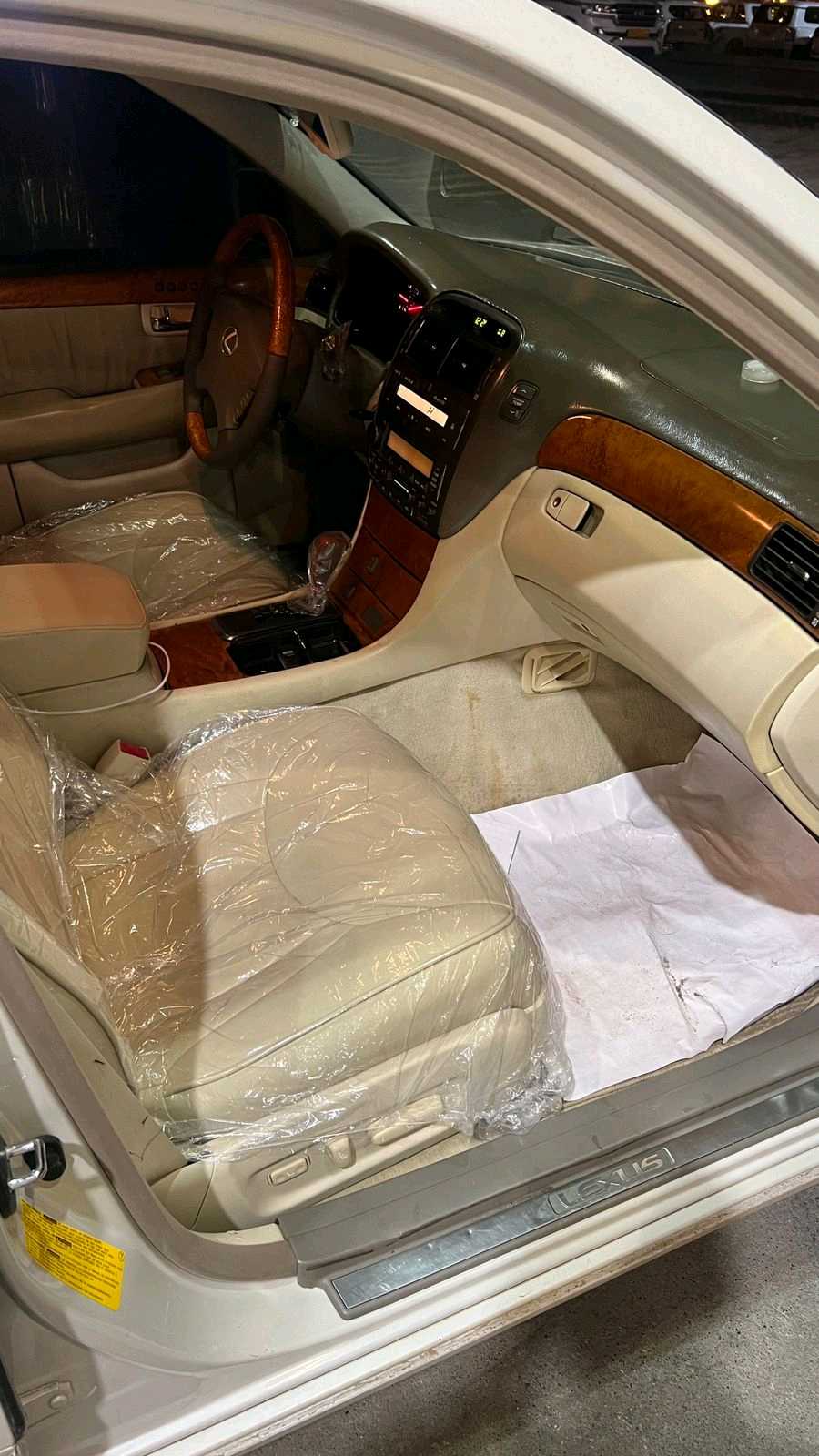 Car Image 2002 LEXUS LS 430