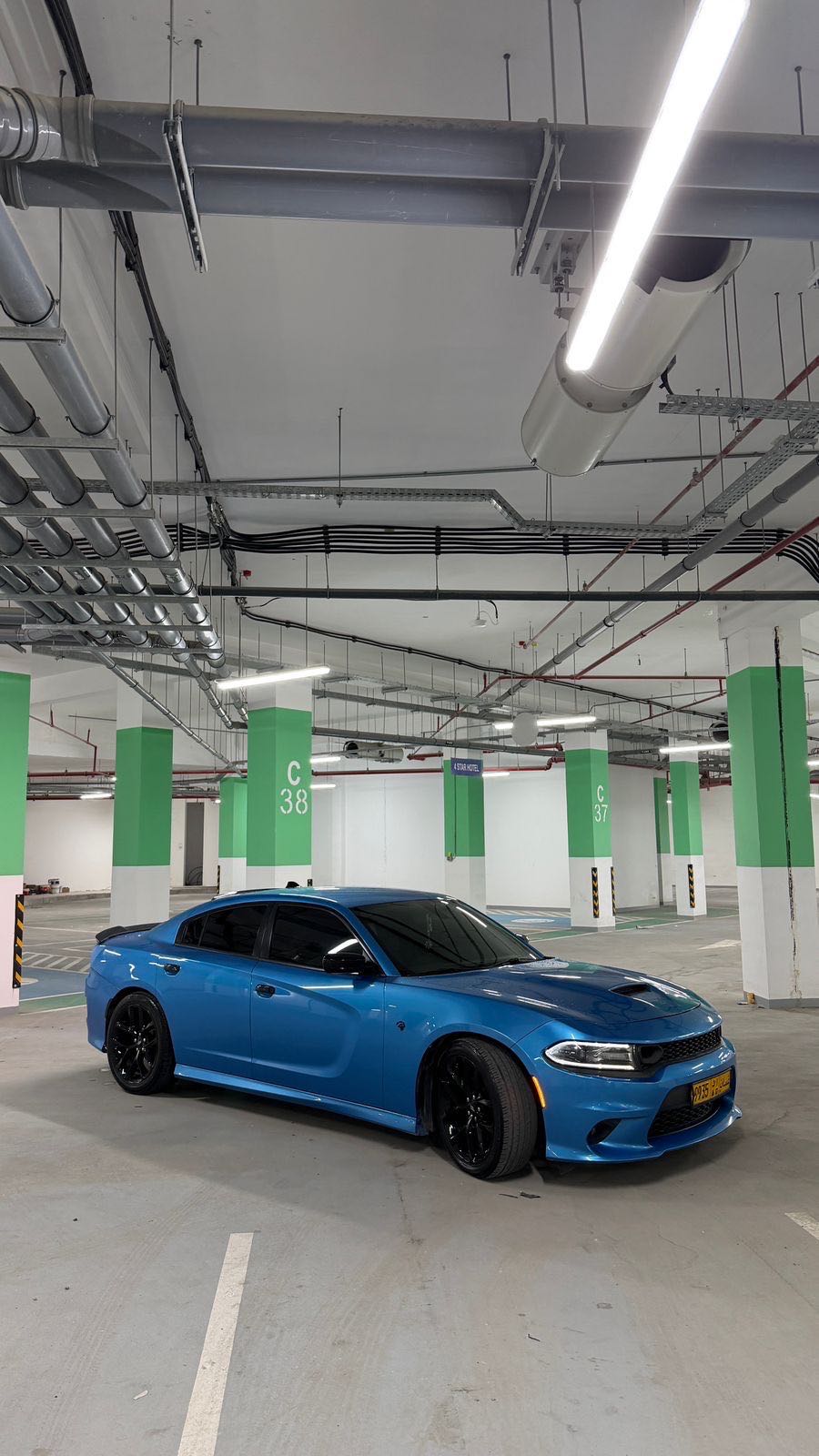 Car Image 2019 DODGE CHARGER SXT