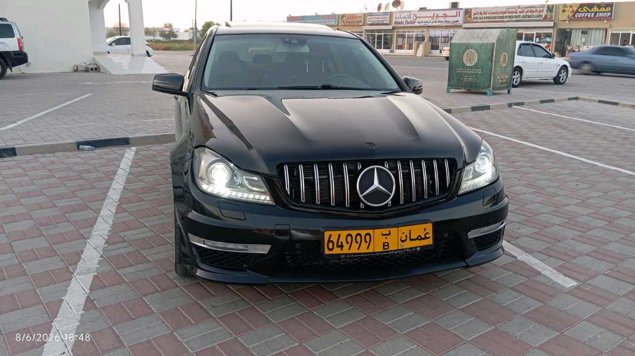 Car Image 2014 MERCEDES C Class 300