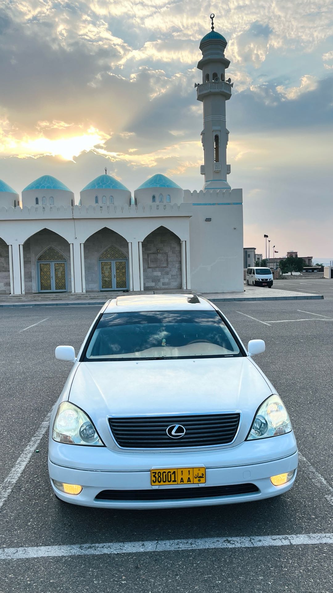 Car Image 2002 LEXUS LS 430