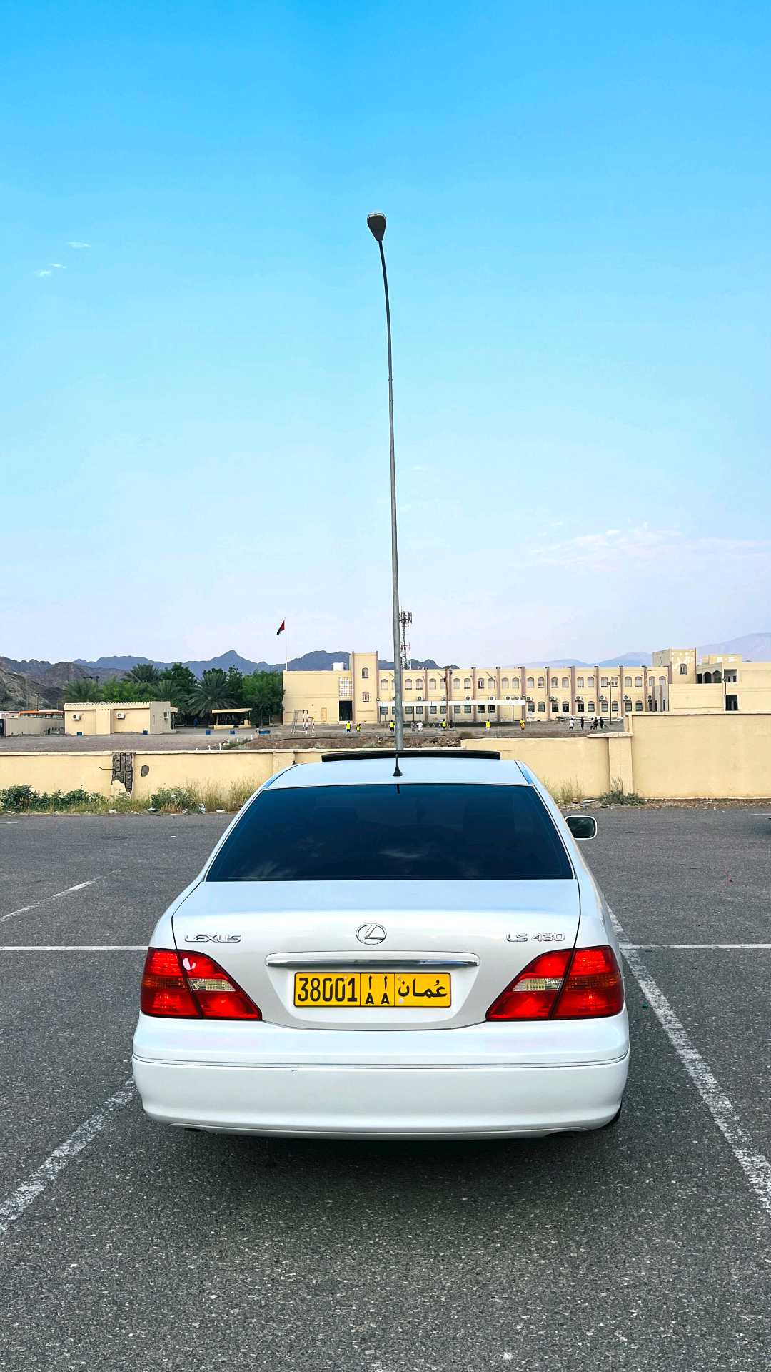 Car Image 2002 LEXUS LS 430