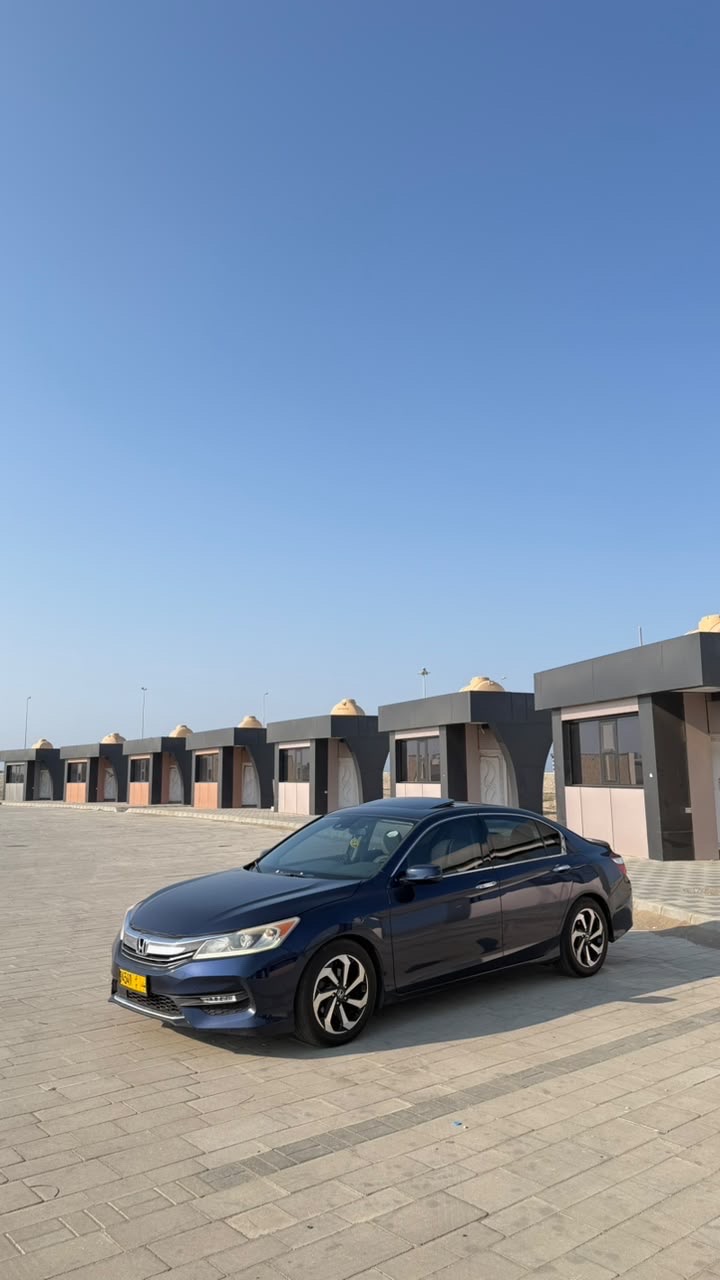 Car Image 2017 HONDA ACCORD EXL