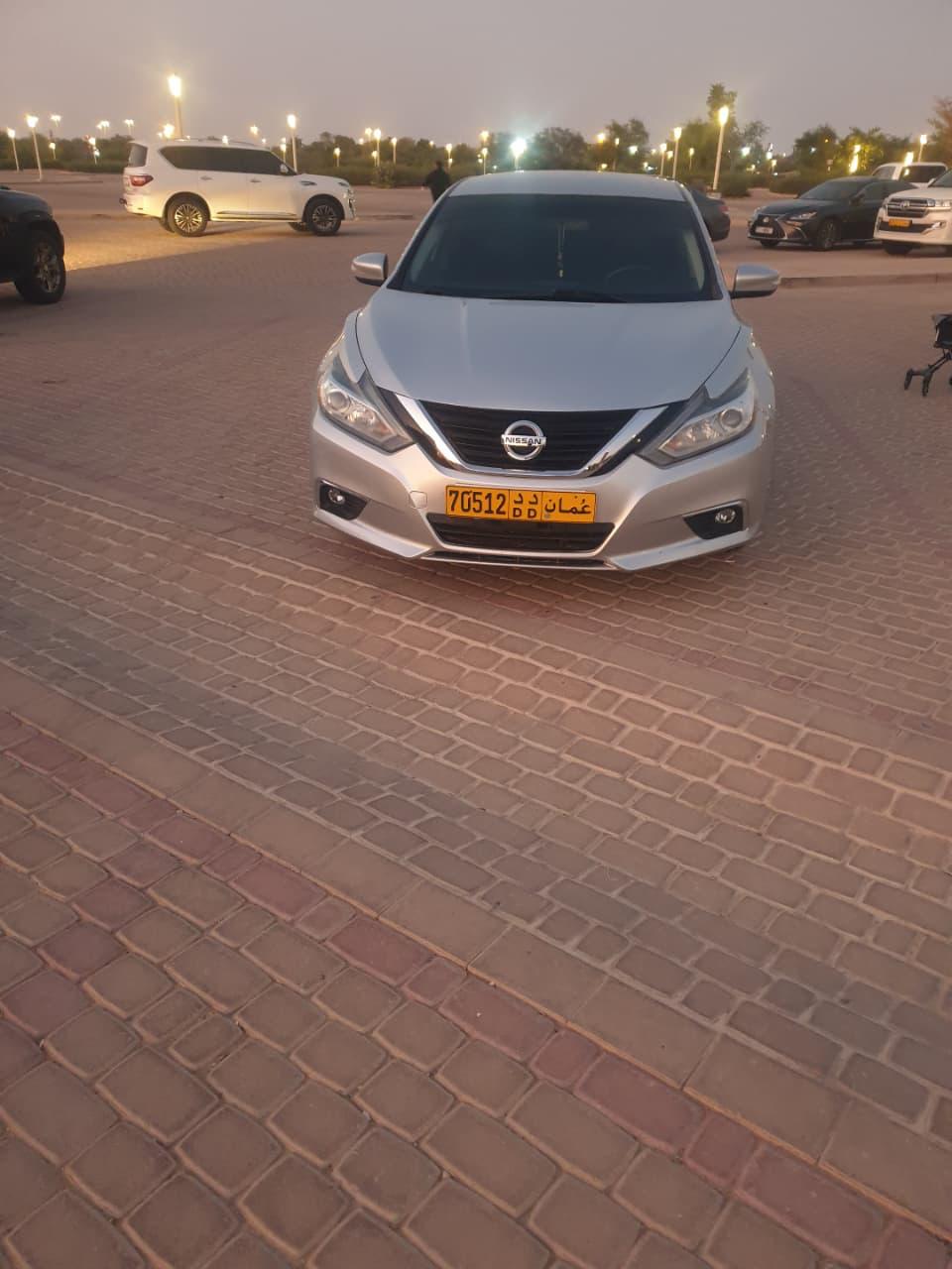 Car Image 2017 NISSAN ALTIMA SL
