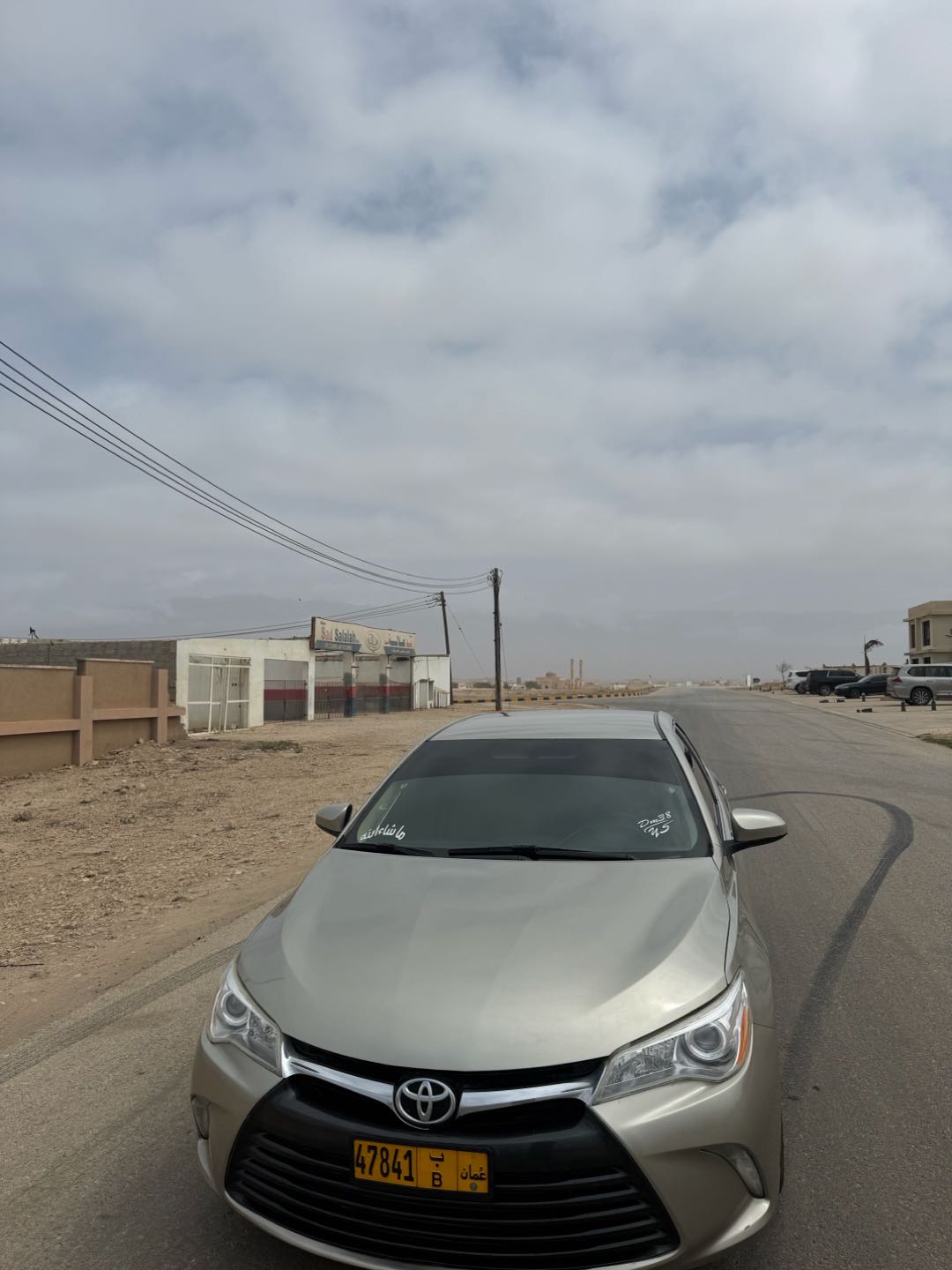 Car Image 2017 TOYOTA CAMRY LE