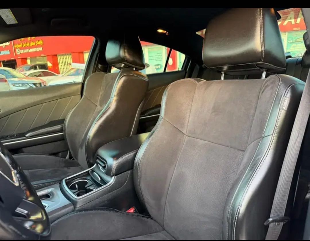 Car Image 2019 DODGE CHARGER GT