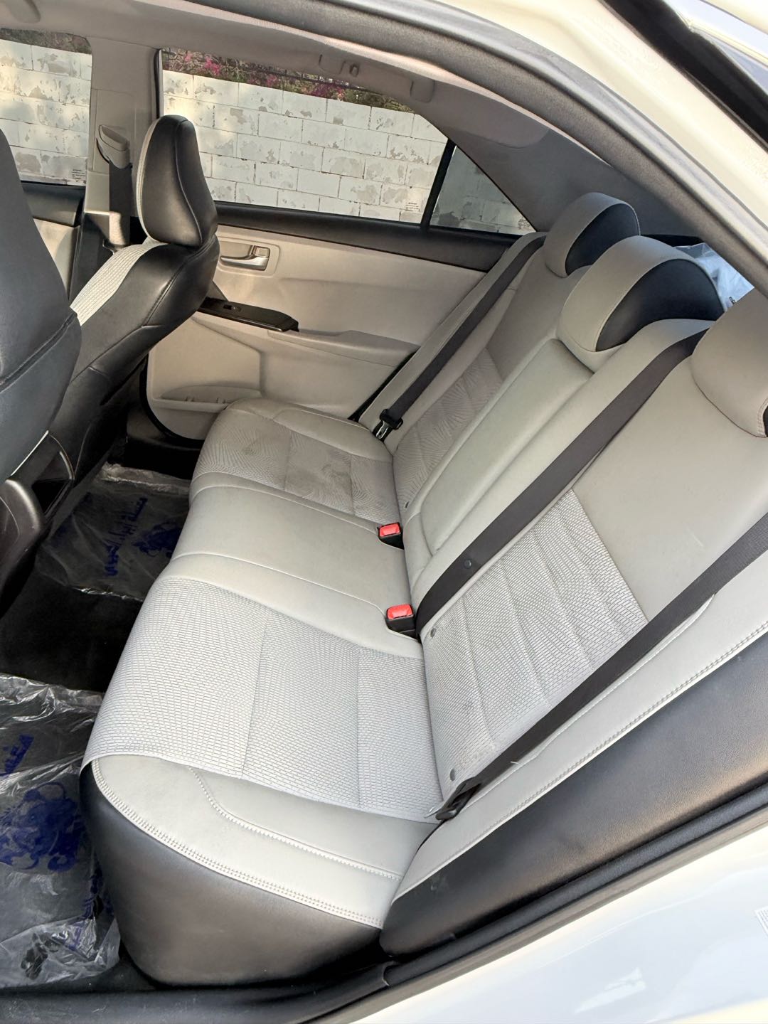 Car Image 2017 TOYOTA CAMRY SE