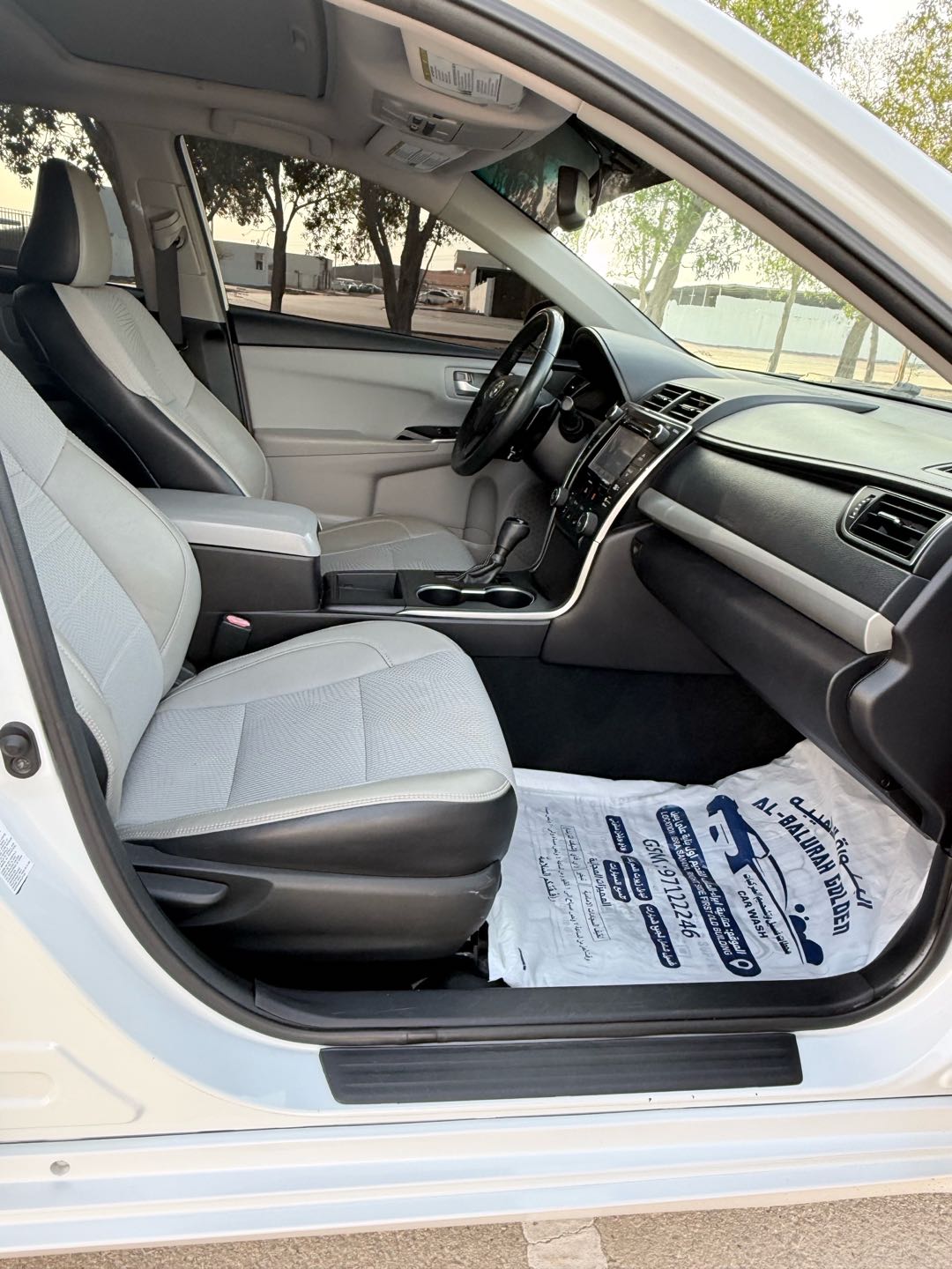 Car Image 2017 TOYOTA CAMRY SE
