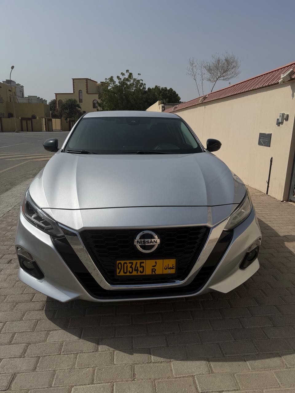 Car Image 2020 NISSAN ALTIMA SR