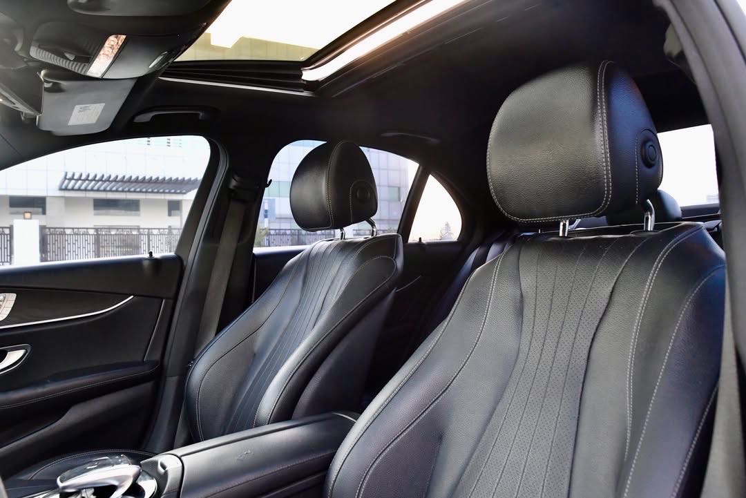 Car Image 2017 MERCEDES E Class 300