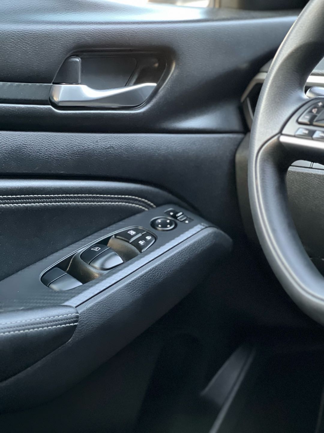 Car Image 2019 NISSAN ALTIMA S
