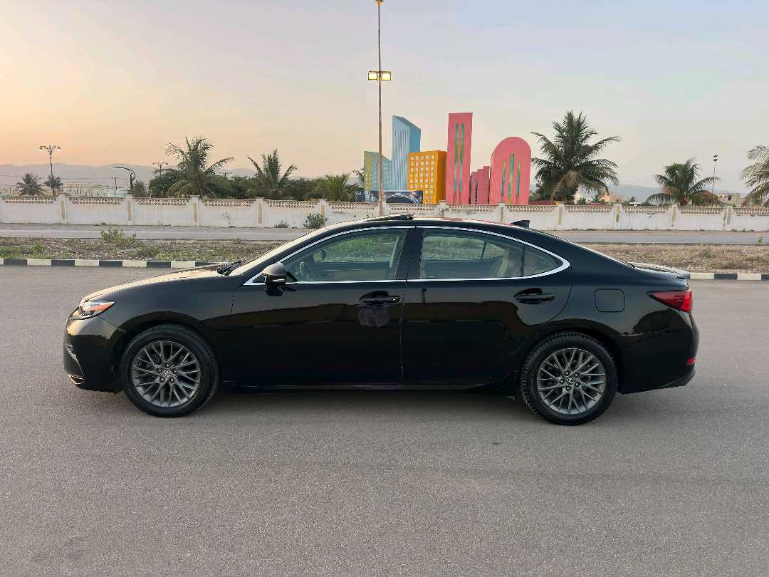 Car Image 2018 LEXUS ES 350