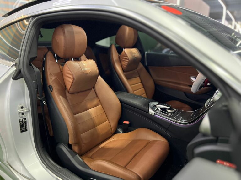 Car Image 2017 MERCEDES C Class 200