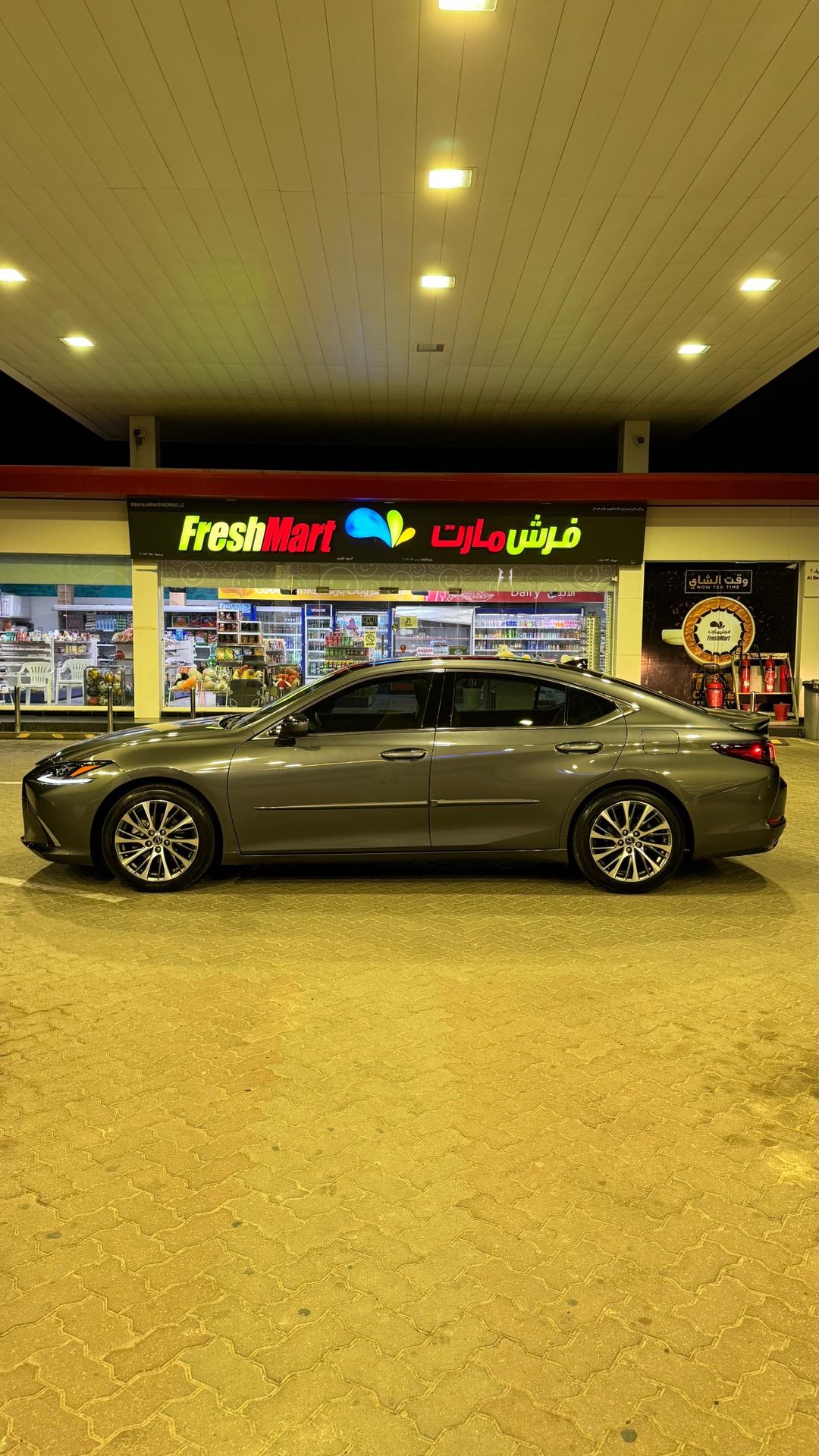Car Image 2019 LEXUS ES 350
