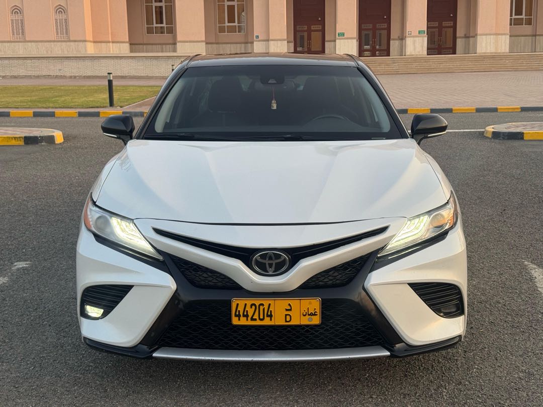 Car Image 2020 TOYOTA CAMRY XSE