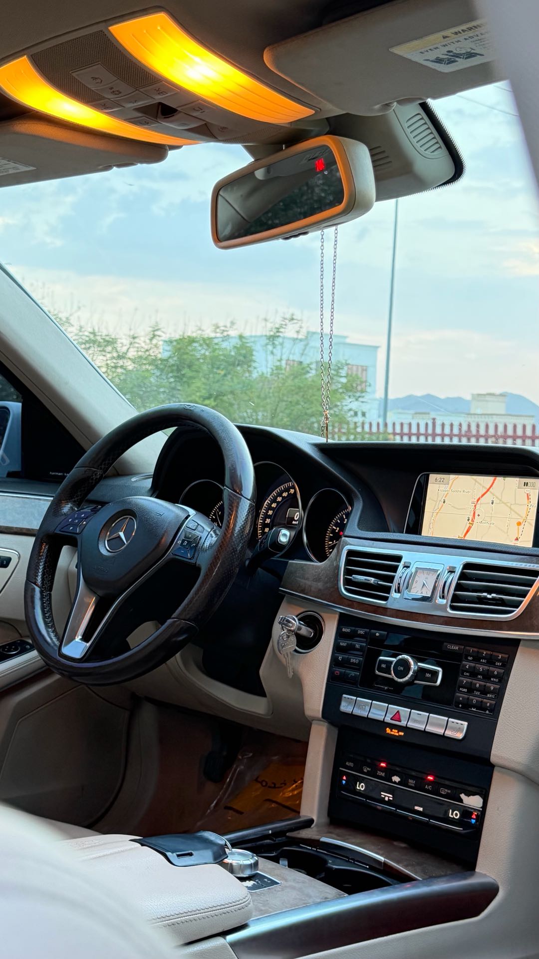Car Image 2014 MERCEDES E Class 350