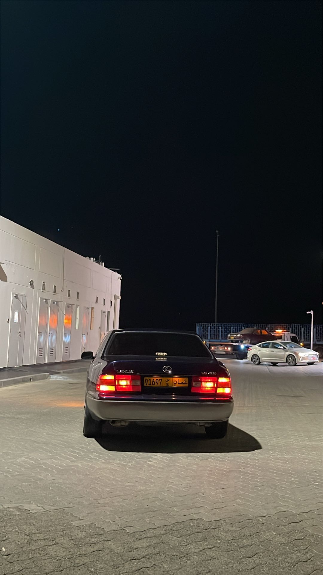 Car Image 1998 LEXUS LS 400