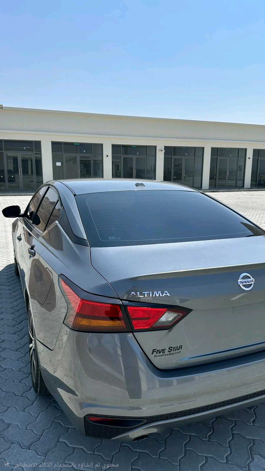 Car Image 2019 NISSAN ALTIMA SR