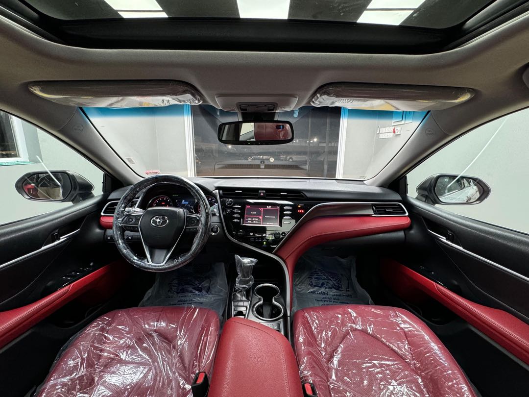 Car Image 2018 TOYOTA CAMRY XSE