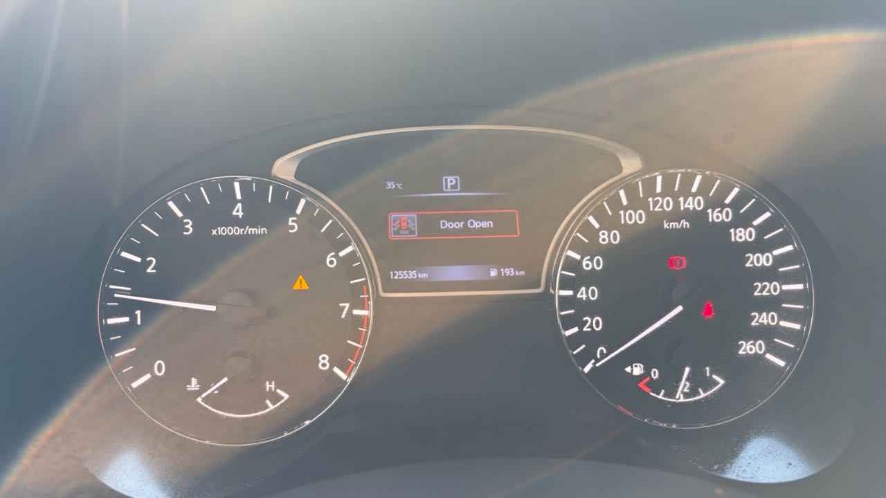 Car Image 2017 NISSAN ALTIMA SL