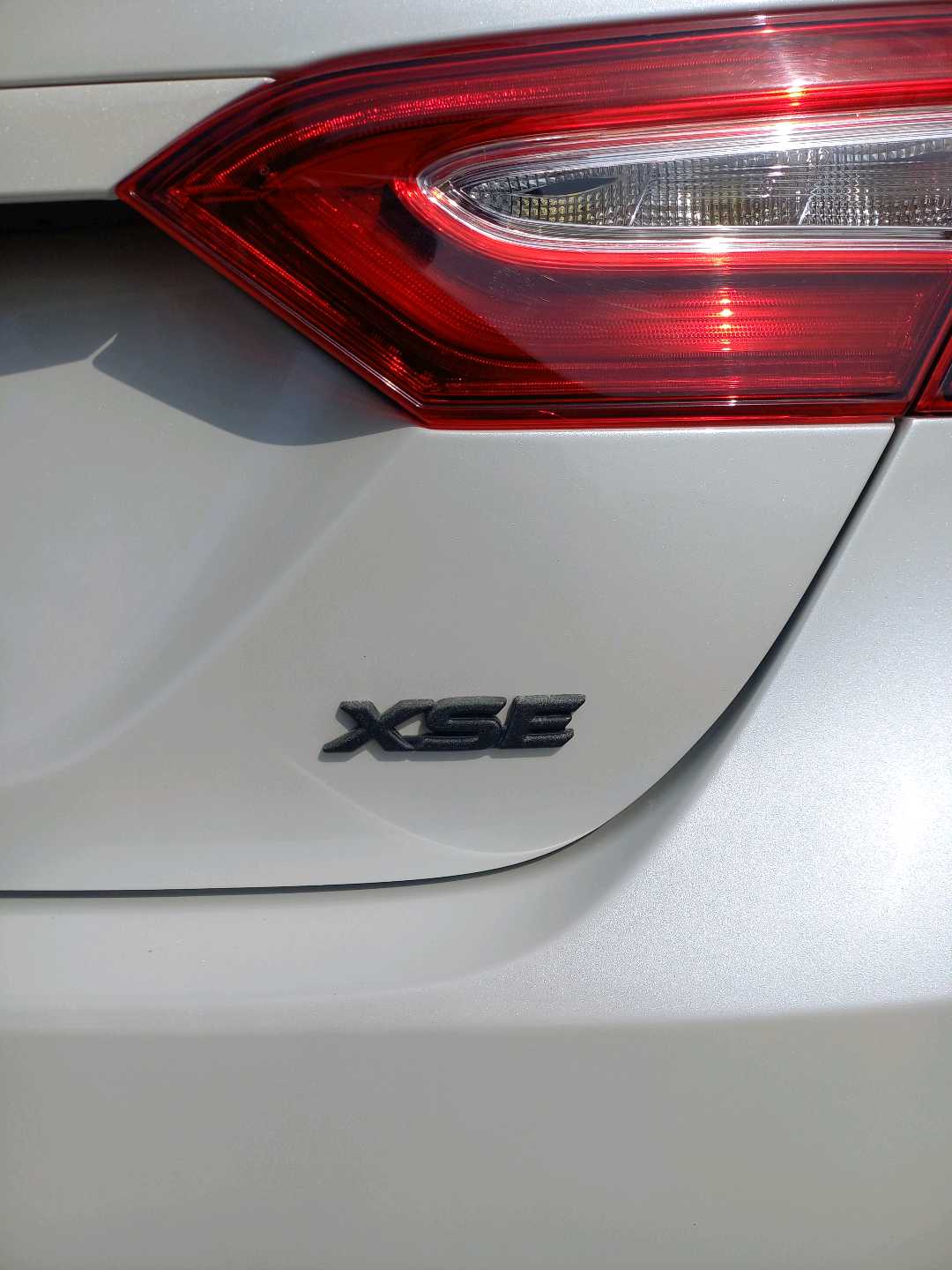 Car Image 2019 TOYOTA CAMRY XSE
