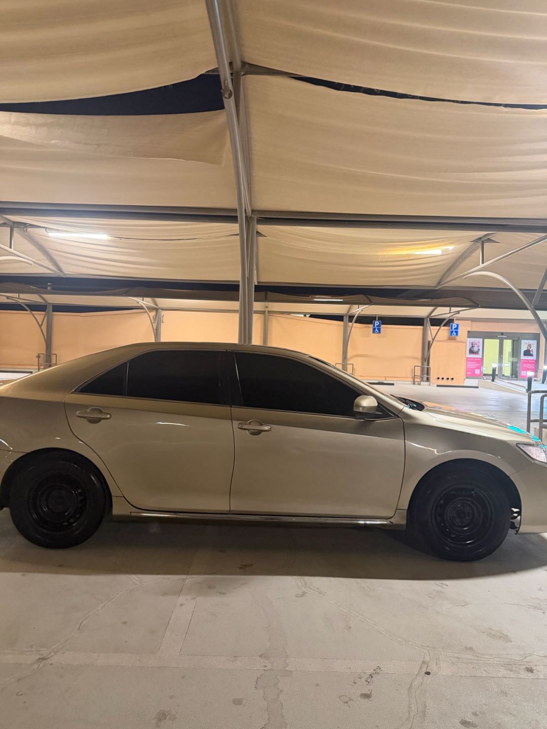 Car Image 2013 TOYOTA CAMRY GL