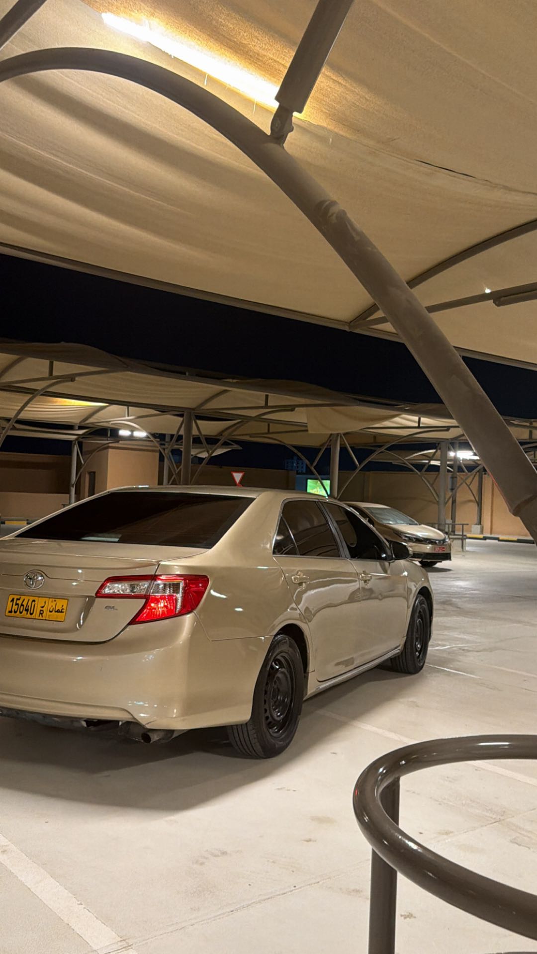 Car Image 2013 TOYOTA CAMRY GL