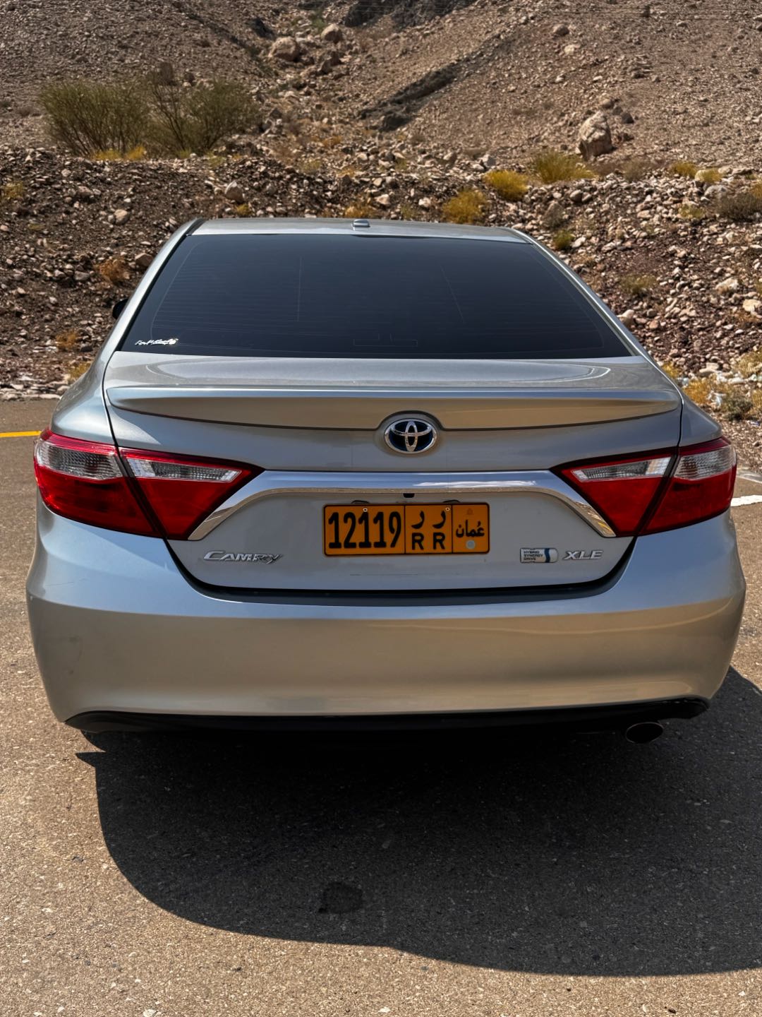 Car Image 2015 TOYOTA CAMRY XLE