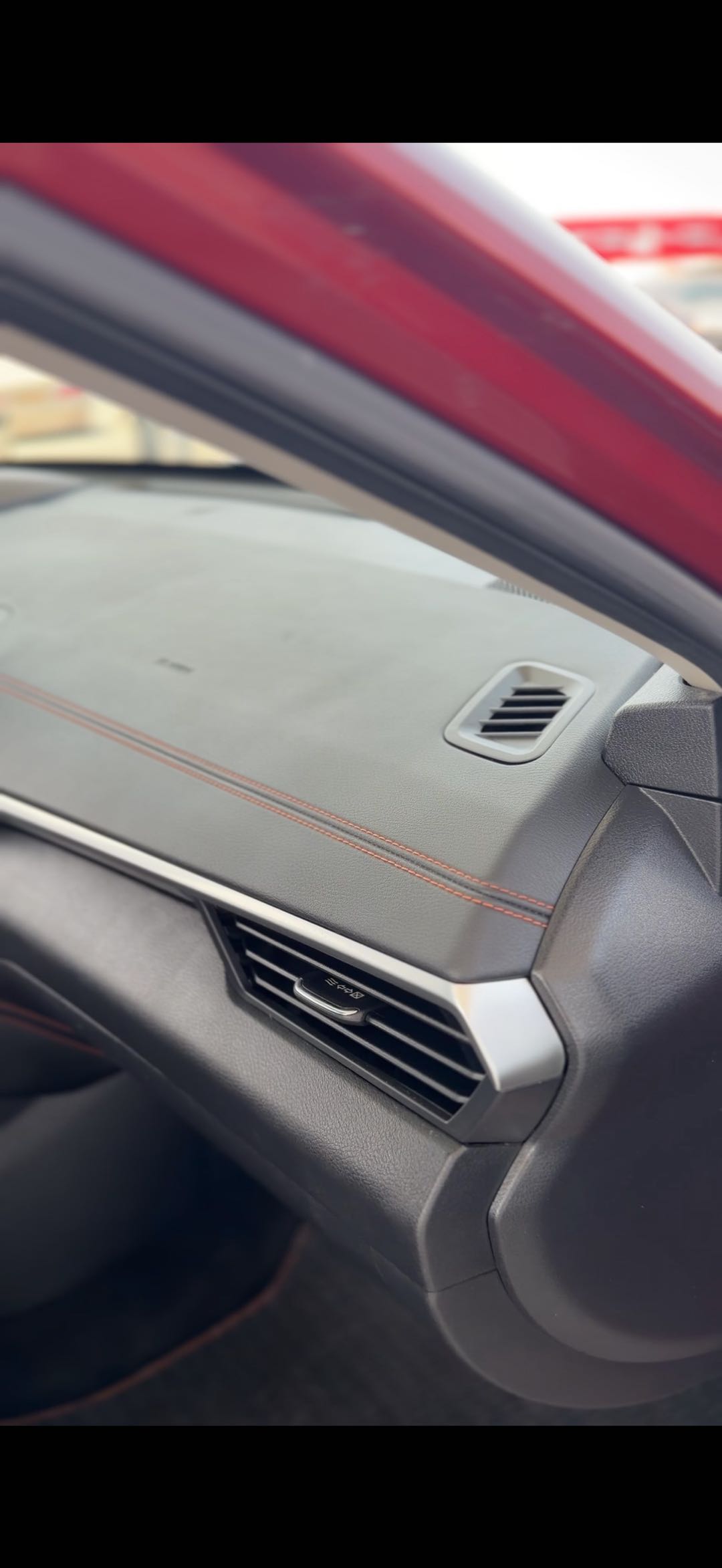 Car Image 2019 NISSAN ALTIMA SR