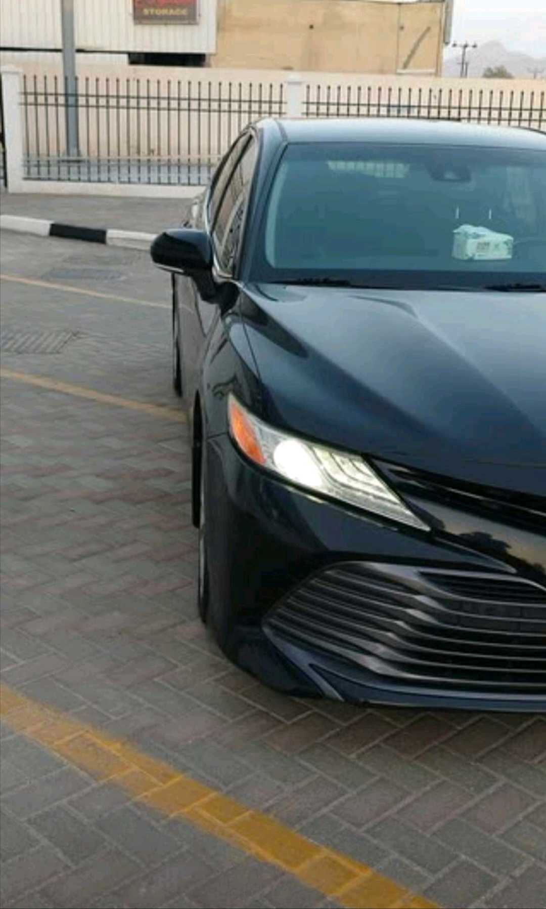 Car Image 2018 TOYOTA CAMRY XLE